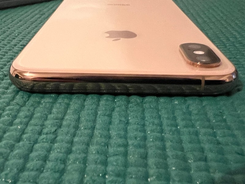 Apple iPhone XS Max - 256GB - Gold (Unlocked) A1921 (CDMA + GSM) gallery