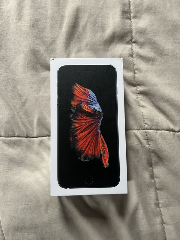 Apple iPhone 6s Plus – 32GB – Space Gray (Unlocked) A1687 (CDMA + GSM)