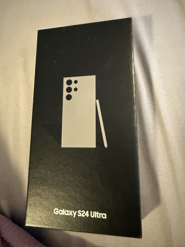 Samsung Galaxy S24 Ultra 256GB, Titanium Gray, AT&T/Cricket Phone CLEAN IMEI!