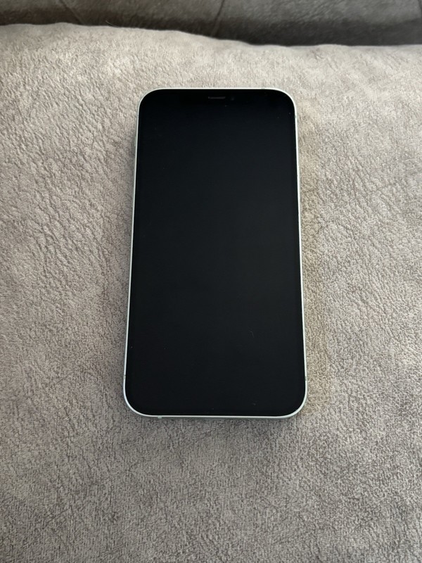 Apple iPhone 12 Green 12MP Dual Camera 6.1&Prime; iOS Wi-Fi Bluetooth NFC