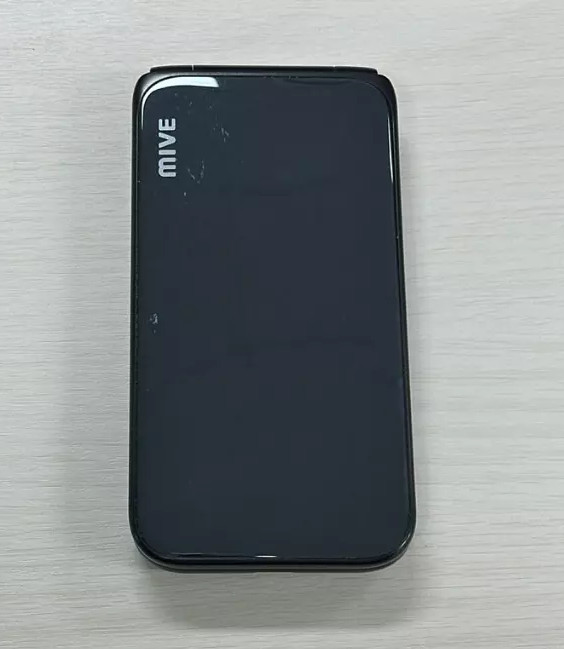 Original ALT MIVE Style Folder (AT-M120) 32GB Unlocked LTE/3G Android 12 Phone gallery
