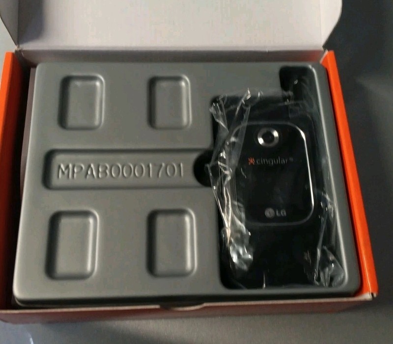 LG CU400 - Black Cingular Cellular Flip Phone Mint & RARE Vintage Cell Deadstock gallery