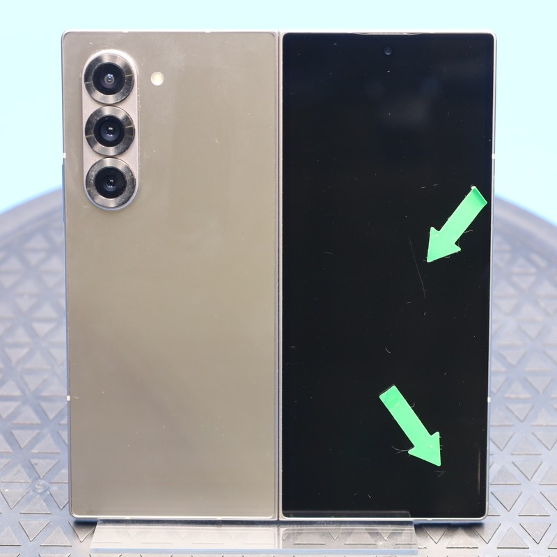 Samsung Galaxy Z Fold6 - 256 GB - Silver Shadow (Unlocked) gallery