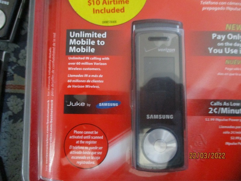 Samsung Juke black(blue) SCH-U470 new Verizon plus used phones and access. gallery