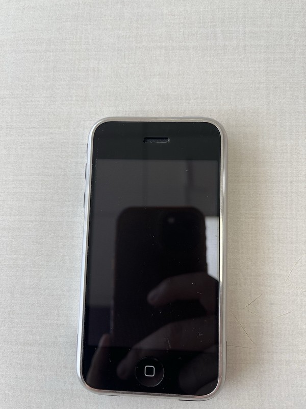Apple iPhone 1st Generation gallery