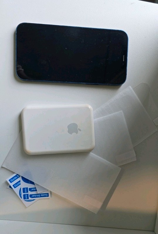 Apple iPhone 12 64 G B gallery