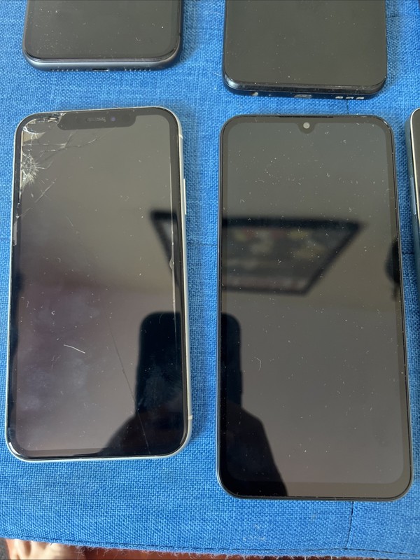 Lot Of 8 Cell Phones For Parts Only (Apple, Samsung, Google,Motorola) READ DESC gallery