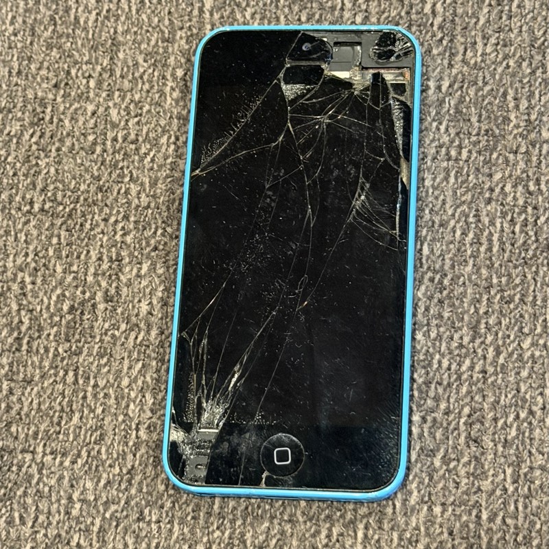 Apple iPhone 5C A1532 Blue 16GB – Cracked Screen, For Parts / Repair