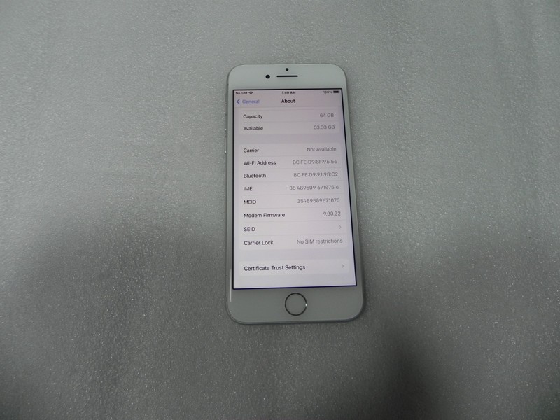 Apple iPhone 8- 64 GB white Fully Unlocked Battery 88% gallery