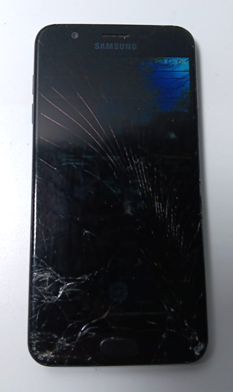 Samsung Galaxy J7 Crown Tracfone Smartphone