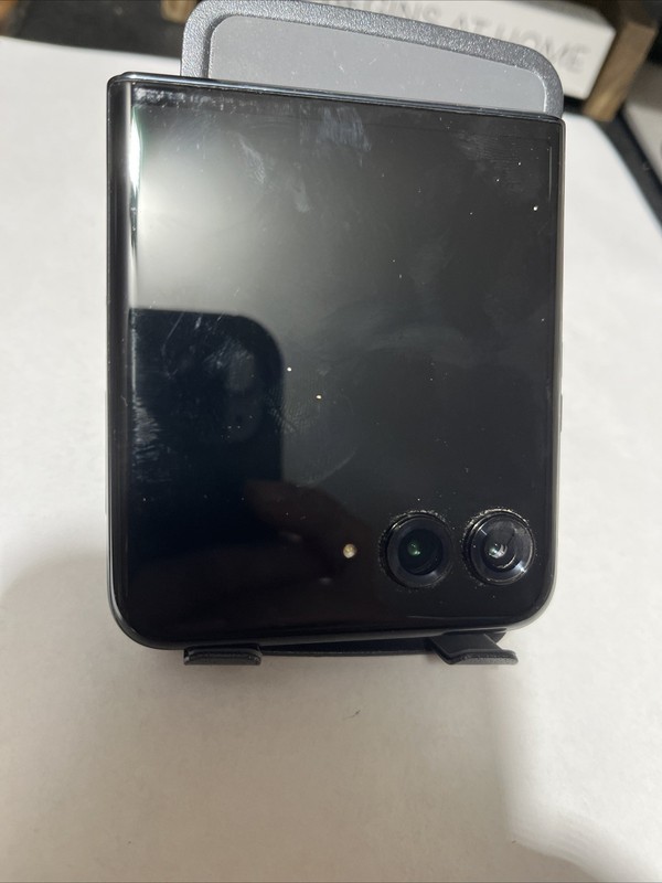 Motorola Razr+ Plus 2024 -XT2451-1 – 256GB – Black Damaged, #5156