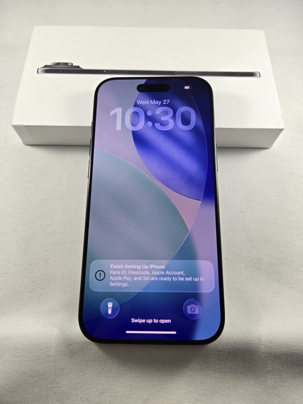 iPhone 17 Air Apple - 256GB Black AT&T gallery