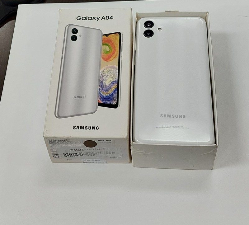 Open Box Samsung Galaxy A04 A045M 64GB 4GB 6.5&Prime; Unlocked