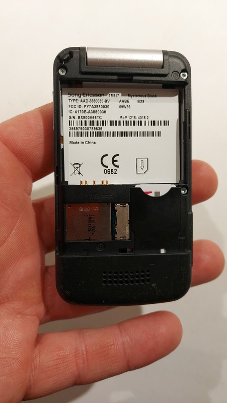 1243.Sony Ericsson TM717 Very Rare - For Collectors - Unlocked gallery