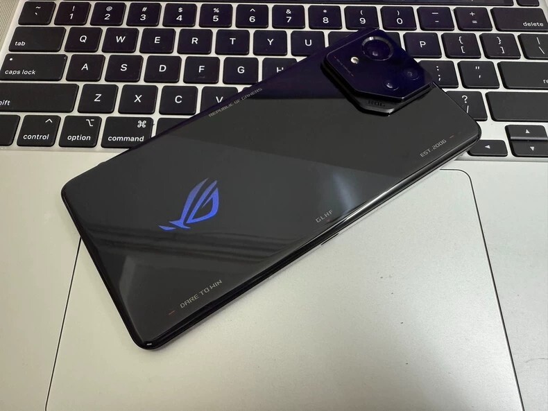 Excellent Asus ROG Phone 8 Android 16+512GB Global Unlocked 5G Game phone