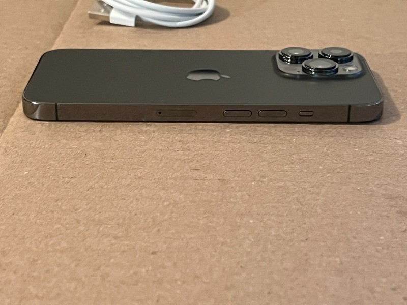 Apple iPhone 13 Pro 128GB Graphite Unlocked A2483 Read gallery