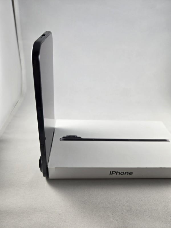 iPhone 17 Air Apple - 256GB Black AT&T gallery