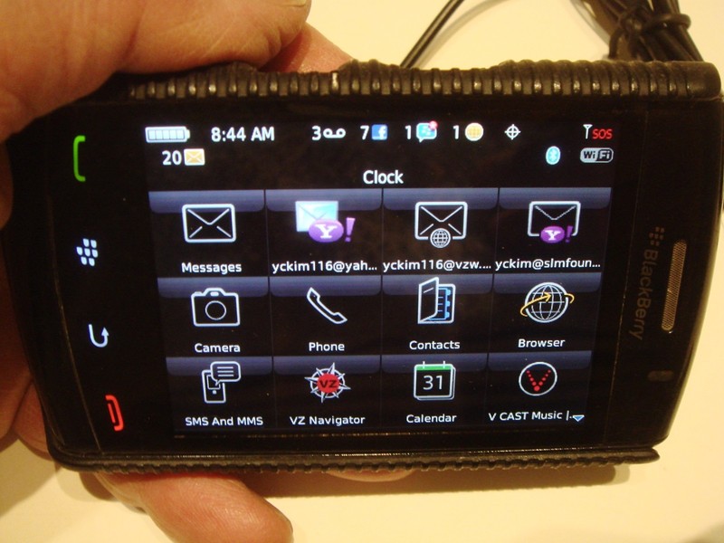 BlackBerry Storm2 9550 Black Cellular Phone Bluetooth 3.2MP 3.25&Prime; TFT Display