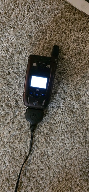 *VARY RARE*VINTAGE*GoodShape Motorola i880 Flip Phone Black Android 2.2&Prime;MicroUSB
