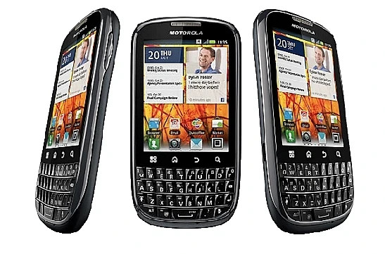 8/10 MOTOROLA PRO+ MB632 UNLOCKED QWERTY CELL PHONE BELL ROGERS TELUS FIZZ FIDO
