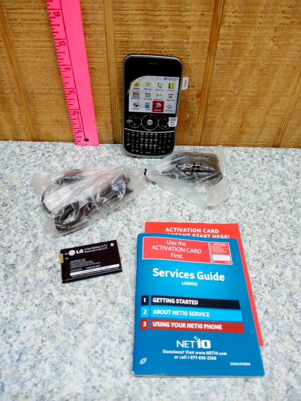 LG 900G – Black / Gray ( Net10 ) Cellular Phone