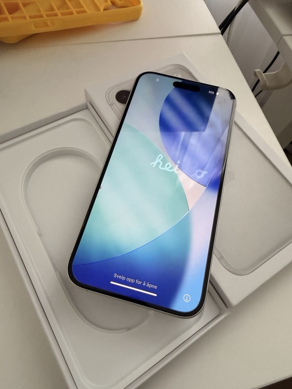 Apple iPhone 16 Plus 64gb Unlocked Excellent Condition
