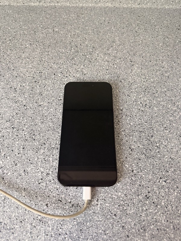 Apple iPhone 15 Pro Max 512GB Black ATT Locked gallery