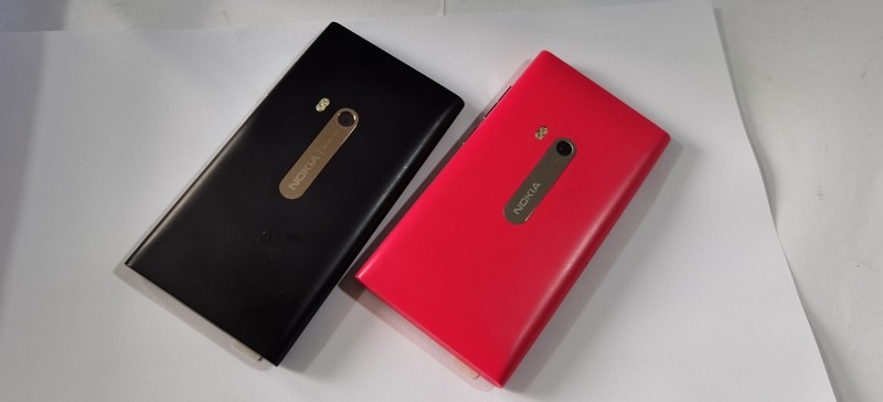 Nokia N9 - (Unlocked) 3G touch screen MeeGo 1.2 Harmattan phone Tested gallery