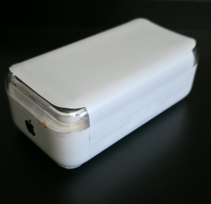 Apple iPhone 5c – 8 GB – White (Unlocked) – Factory Sealed *RARE* – Model A1532
