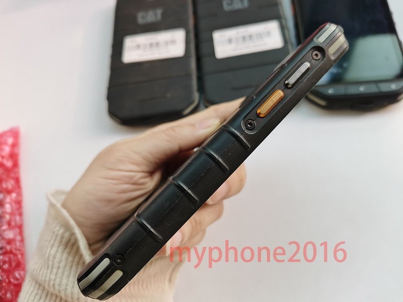 Caterpillar CAT S31 - 16 GB - Black (Unlocked) Android IP68 Rugged Phone gallery
