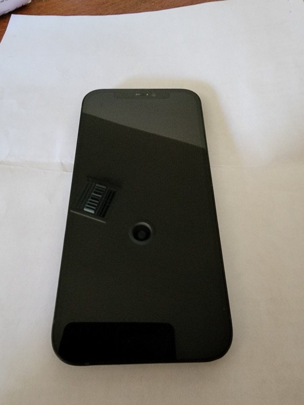 Apple iPhone 12 - 64GB - Black (Verizon) gallery