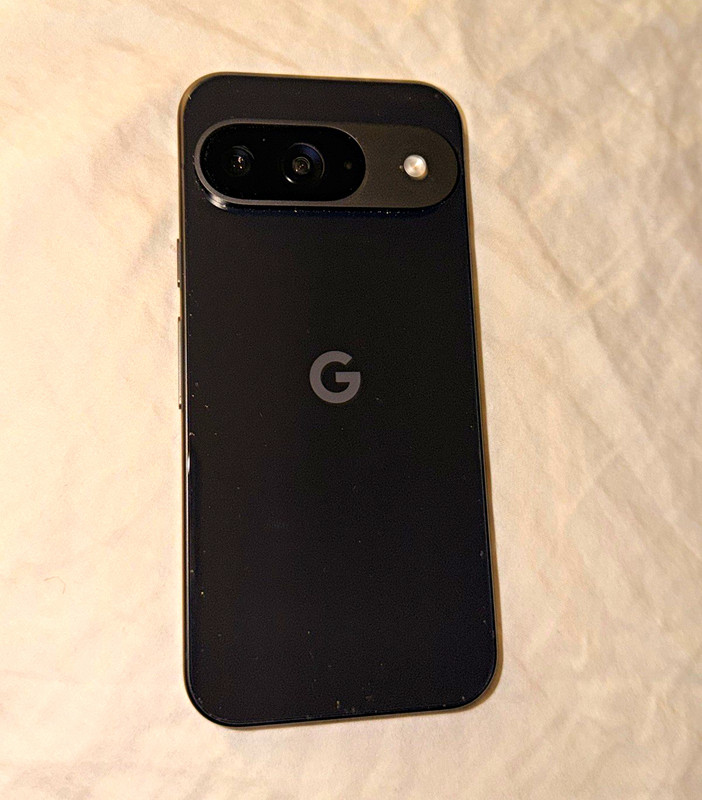 Google Pixel 9 128GB Factory Unlocked Obsidian Excellent Condition + Box