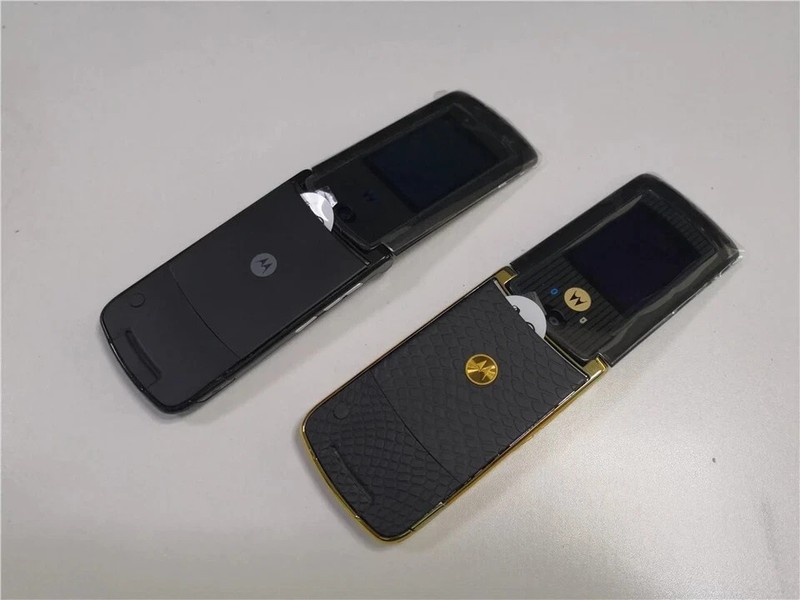 Unlocked Classic Motorola Razr 2 V8 2GB 2.0MP Flip Java Cell Mobile Phone gallery