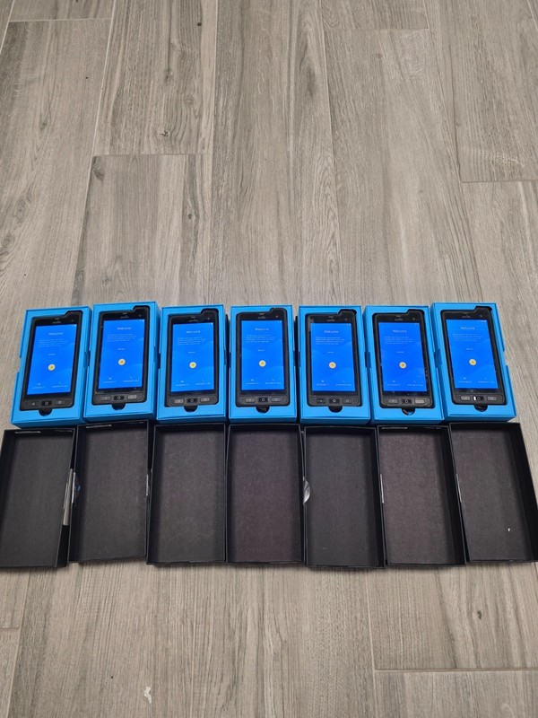 Lot of 7 Sonim XP8 XP8800 Sprint Rugged Smartphones – Tested & Working