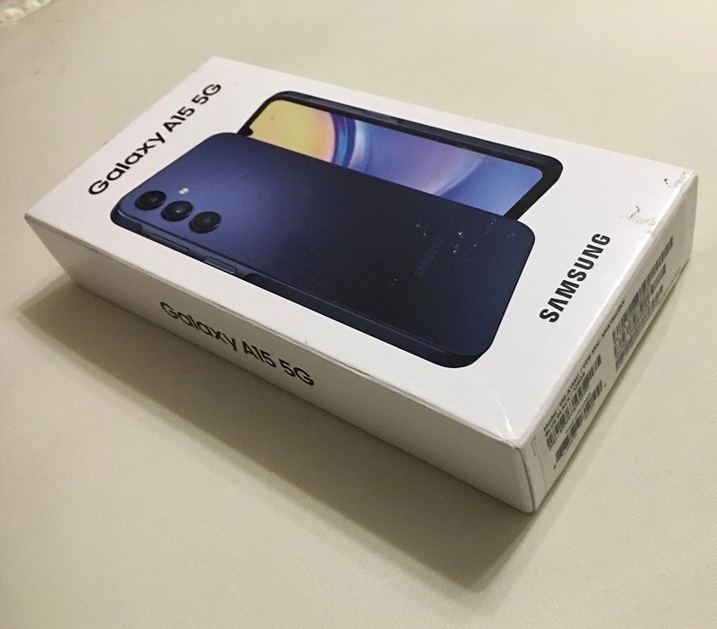 Samsung A15 A156U 5G 128GB new kitted in OEM box Unlocked