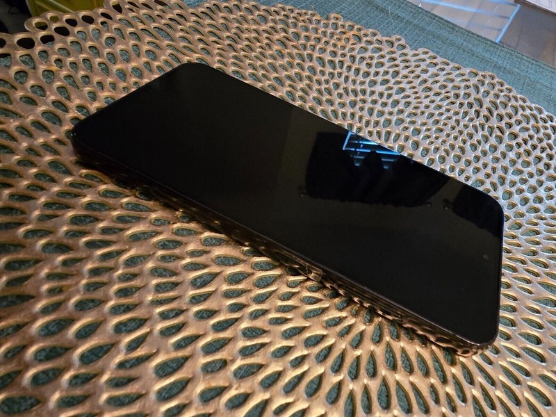 Samsung Galaxy S23 FE SM-S711U1 – 128GB – Graphite (Unlocked)