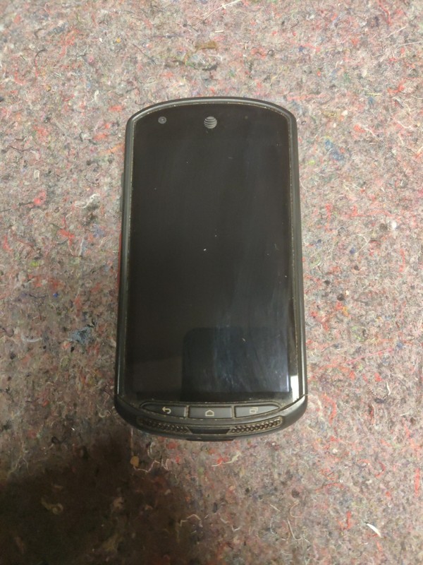 Kyocera DuraForce E6560 AT&T Rugged Smartphone Black For Parts Not Working
