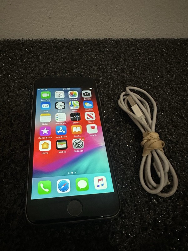 Apple iPhone 6 – 64GB – Black – (Unlocked) – GRADE D