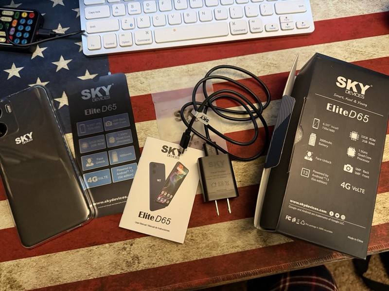 SKY Device Elite New Blue (Unlocked) Smartphone