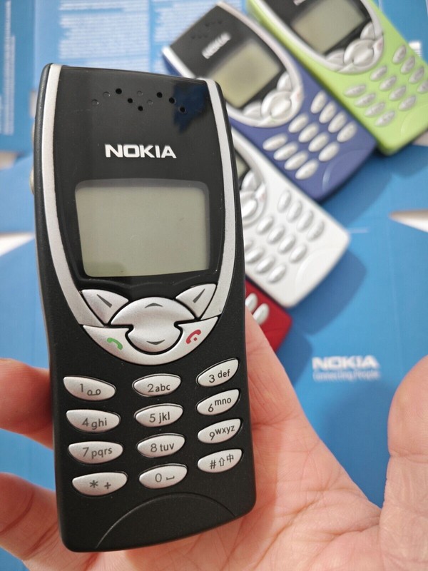 Original Nokia 8210 GSM900/1800 MHZ 1 Year WARRANTY cheap Mobile phone