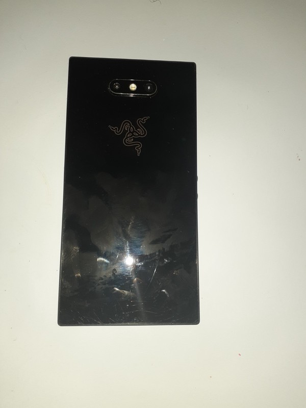 Razer Phone 2 – 64 GB – Mirror Black (Unlocked) Just for parts