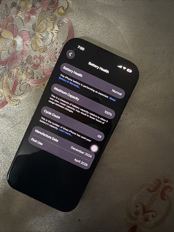 Apple iPhone 16 Pro 128GB, Black gallery