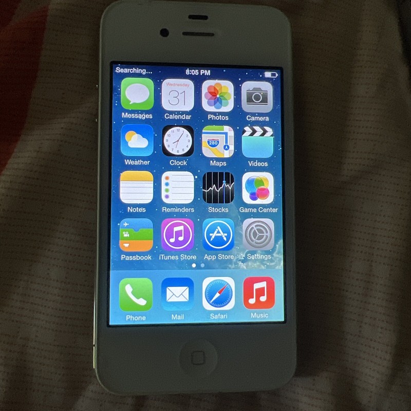 Apple iPhone 4s – 16 GB – Black (Verizon)
