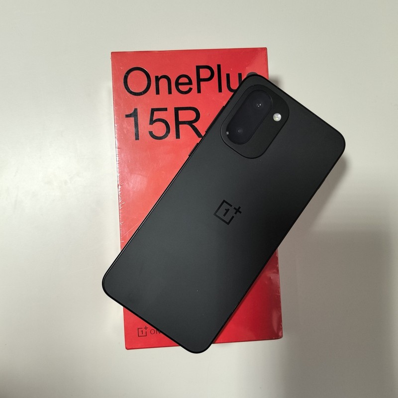 NEW OnePlus 15R 5G 6.83&Prime; 50MP OxygenOS 512GB 12GB RAM Global