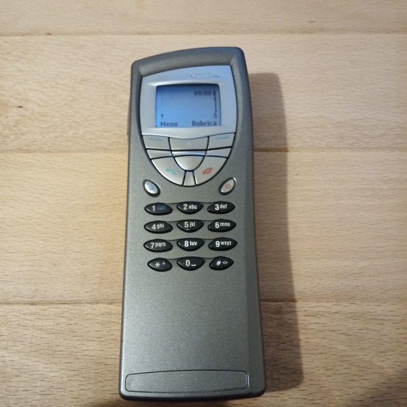 NOKIA COMMUNICATOR 9210 ITALIAN LANGUAGE COMPLETE WITH BATTERY!!!