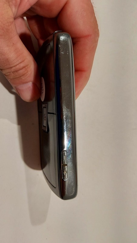 427.Blackberry 8820 - For Collectors - Unlocked gallery