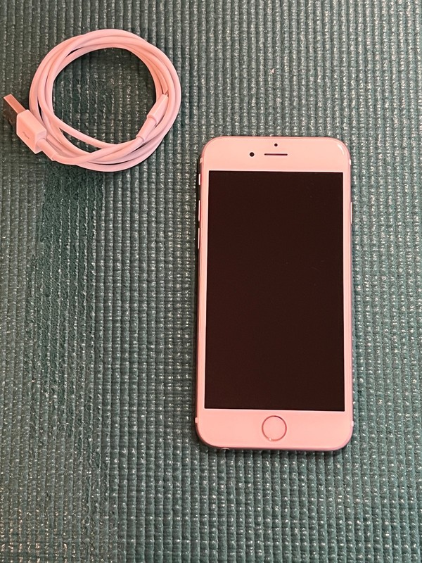 Apple iPhone 6s -32GB Rose Gold Unlocked A1688