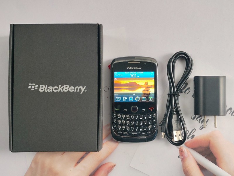 Boxed BlackBerry Curve 3G 9300 Black UNlocked 2MP 2.46 » GOOD GIFT