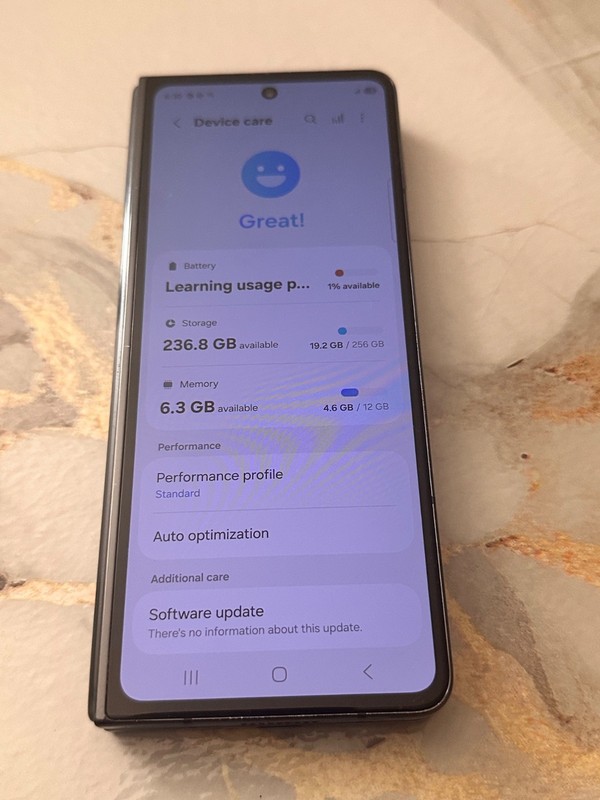 Samsung Galaxy Z Fold5 - 256 GB - Phantom Black (Carrier Unlocked) **A Grade gallery