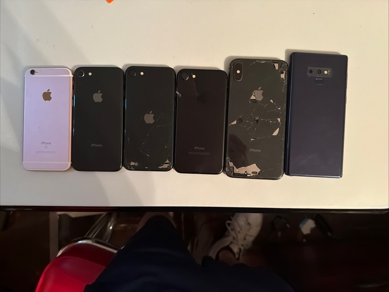 Lot Of 6 iPhones Untested